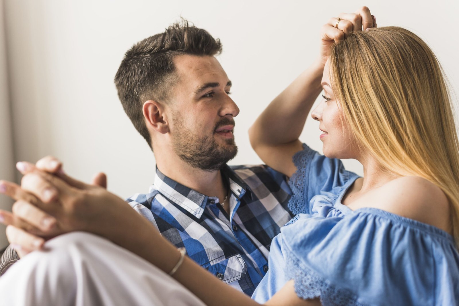 Couple qui se regarde