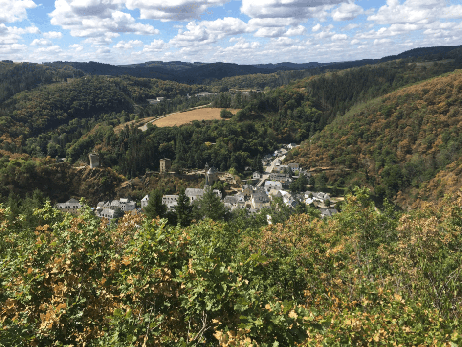 Randonnée Eislek vue Esch sur Sûre