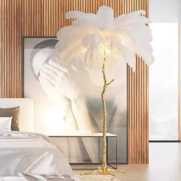 Lampadaire plumes d’autruche