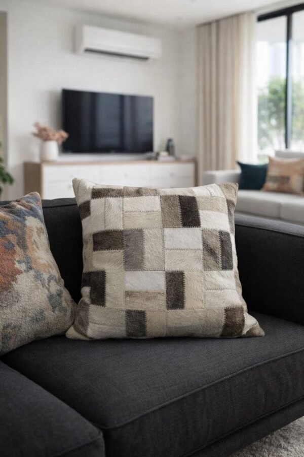 Coussin cuir patchwork