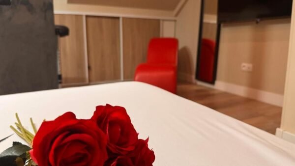 Ascension du Love – Jacuzzi et Sauna