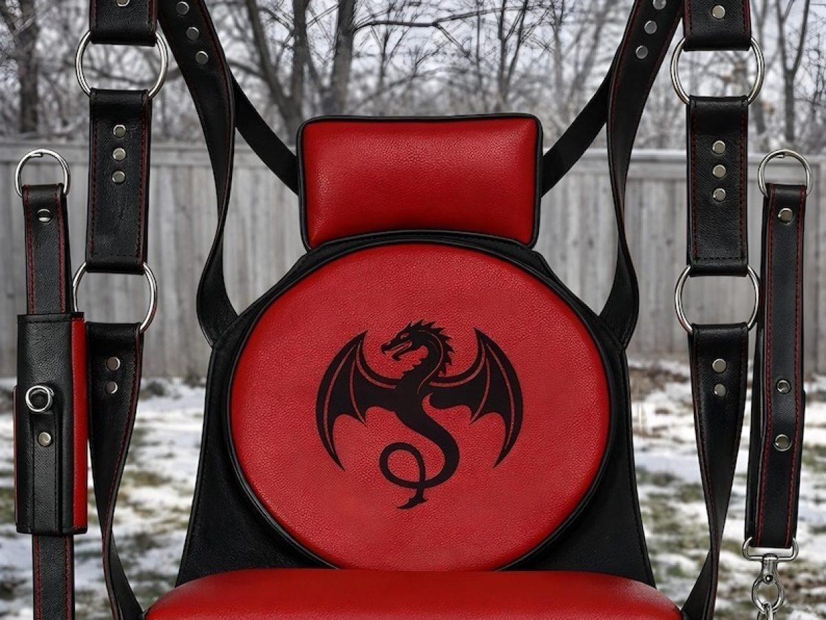 Balançoire sexuelle rouge noire dragon
